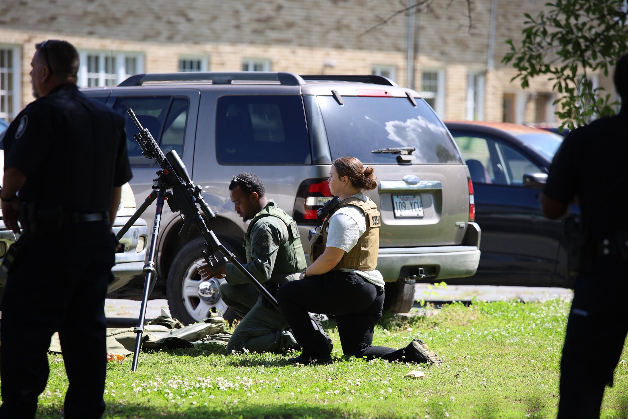 Pine Bluff Barricade and Shooting Incident Ends With Suspect Melvin Sanders’ Surrender; Yashika Morris Found Dead in Apartment Near 14th and Main