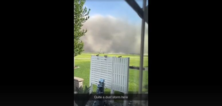 Video Shows Severe Dust Storm Approaching Chicago and Western Suburbs: Chicago Braces for Potential Crisis as Wind-Driven Dust Storm Sweeps from East-Central Illinois